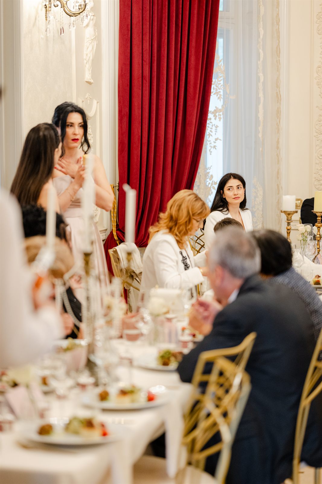 Invitati masa socializare botez palatul noblesse — Palatul Noblesse