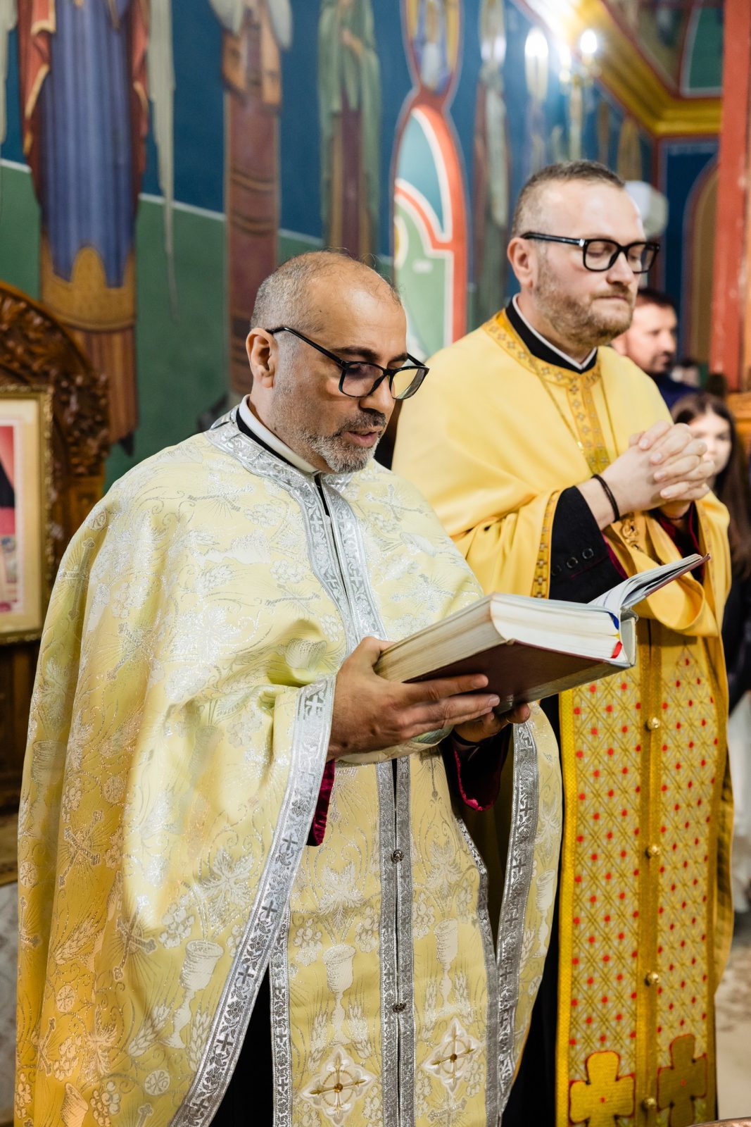 Botez ortodox românesc, cufundarea în apă