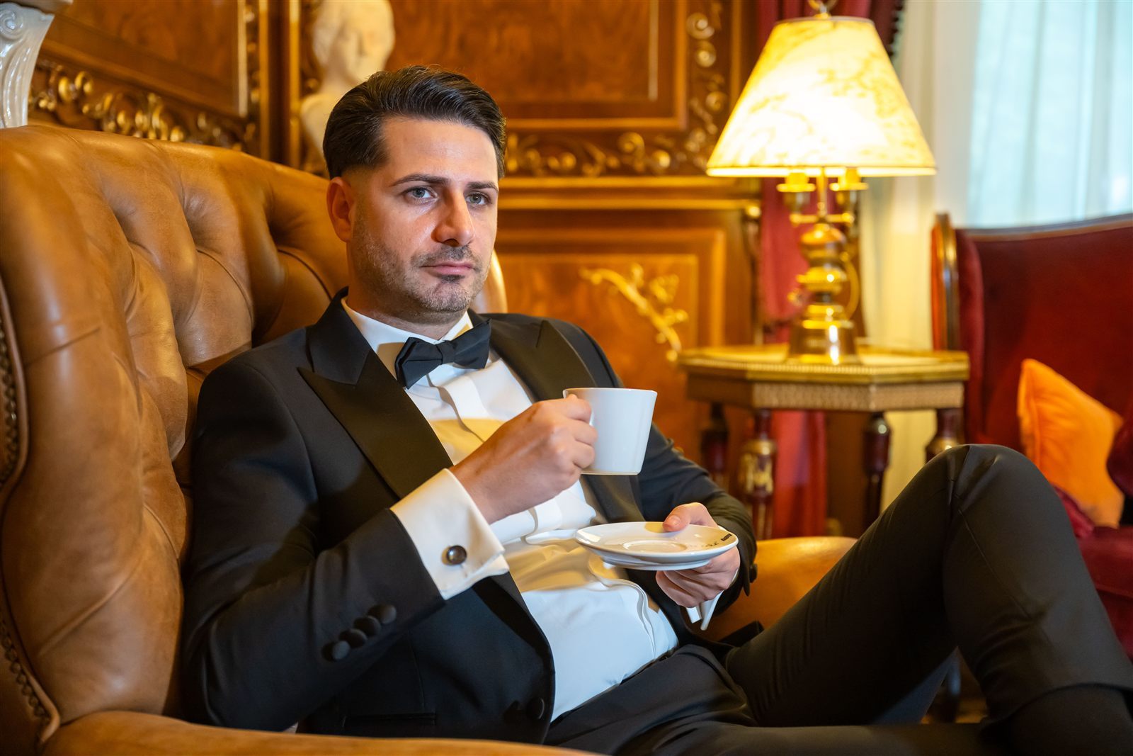 Coduri vestimentare la evenimente: ghidul dress code-ului