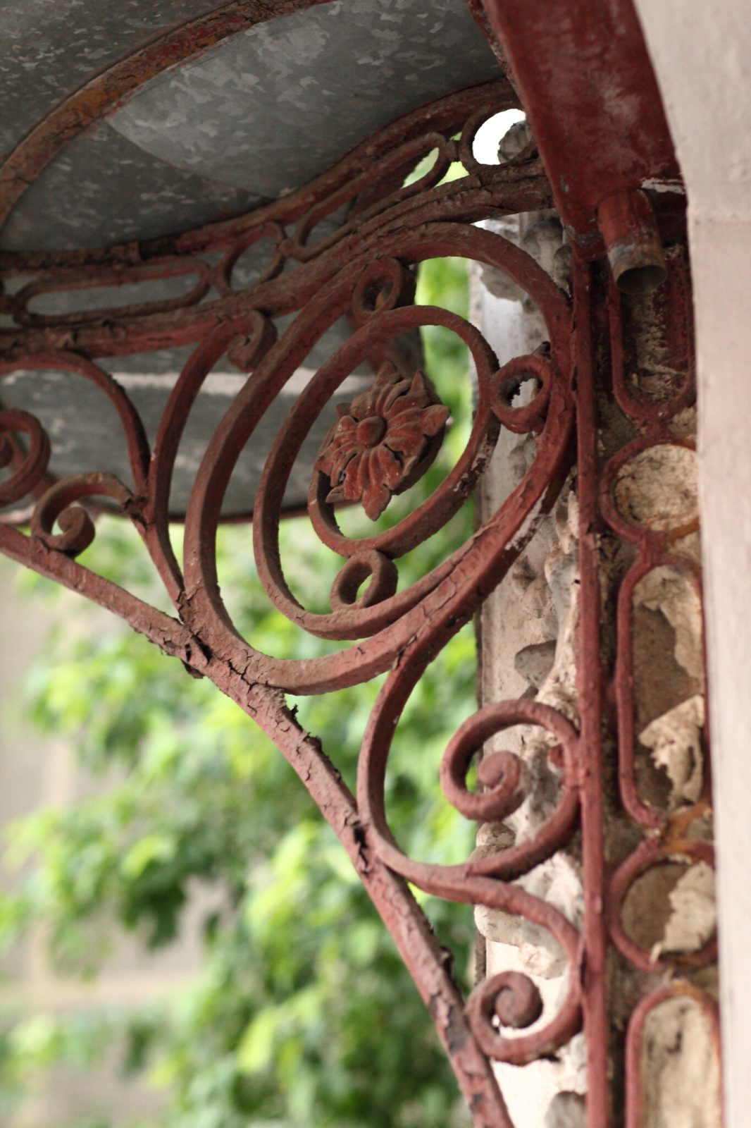 Balustradă din fier forjat restaurată — Palatul Noblesse