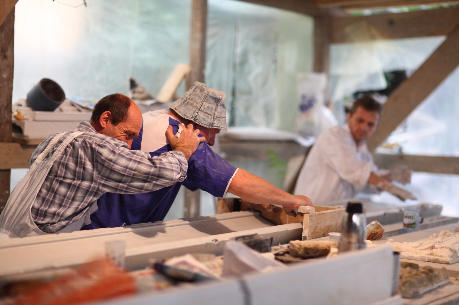 Stucaturi restaurate în saloanele Palatului Noblesse