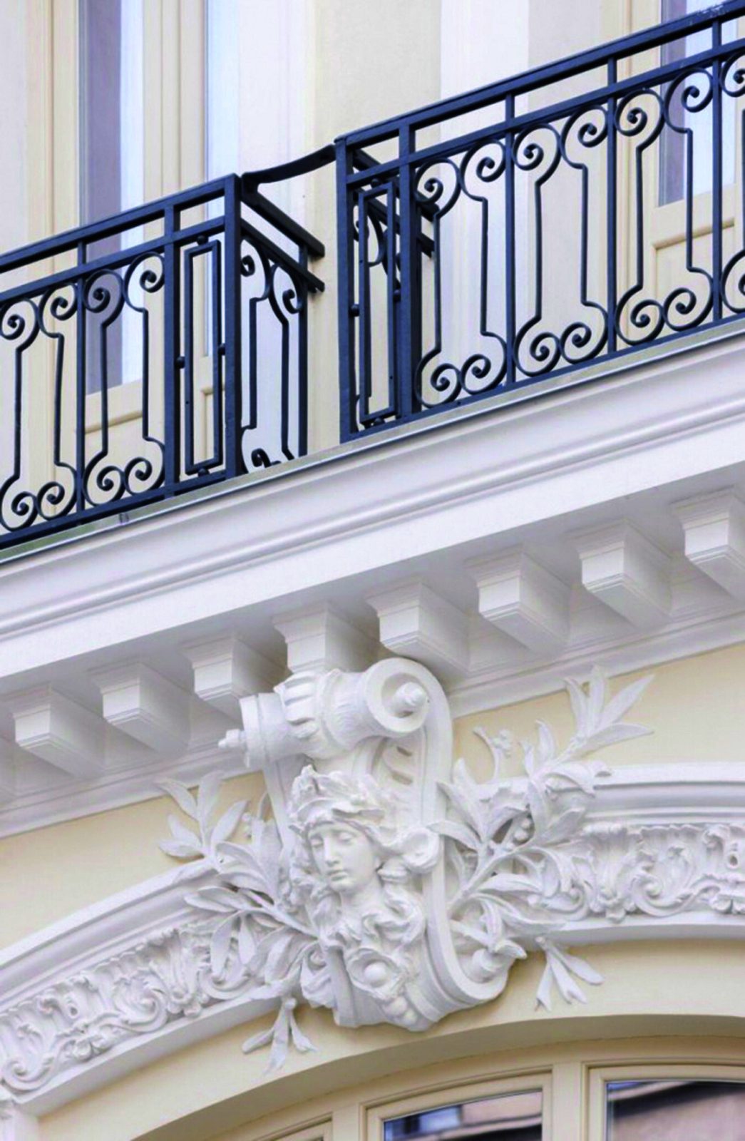 Restaurarea elementelor decorative la Palatul Noblesse