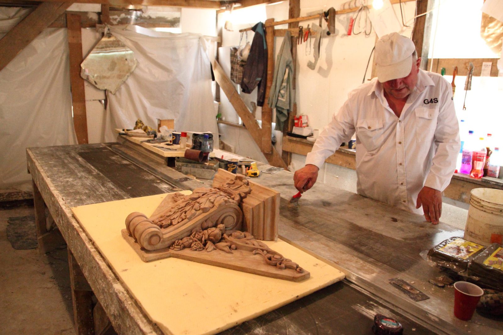 Stucaturile exterioare ale Palatului Noblesse – rafinament sculptat în istorie