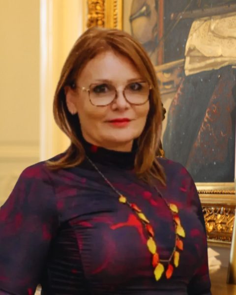 Claudia Luiza Ungureanu — Fondator & Președinte Fundația ASSA