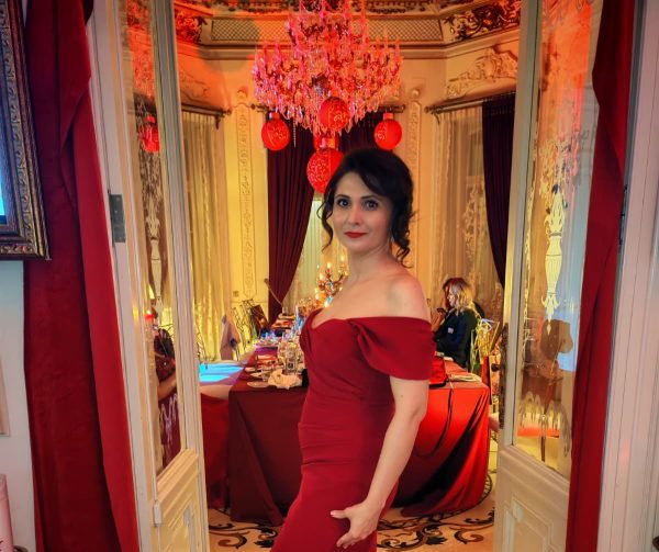 Mihaela Marcu — Senior Manager Dossier Perfumes