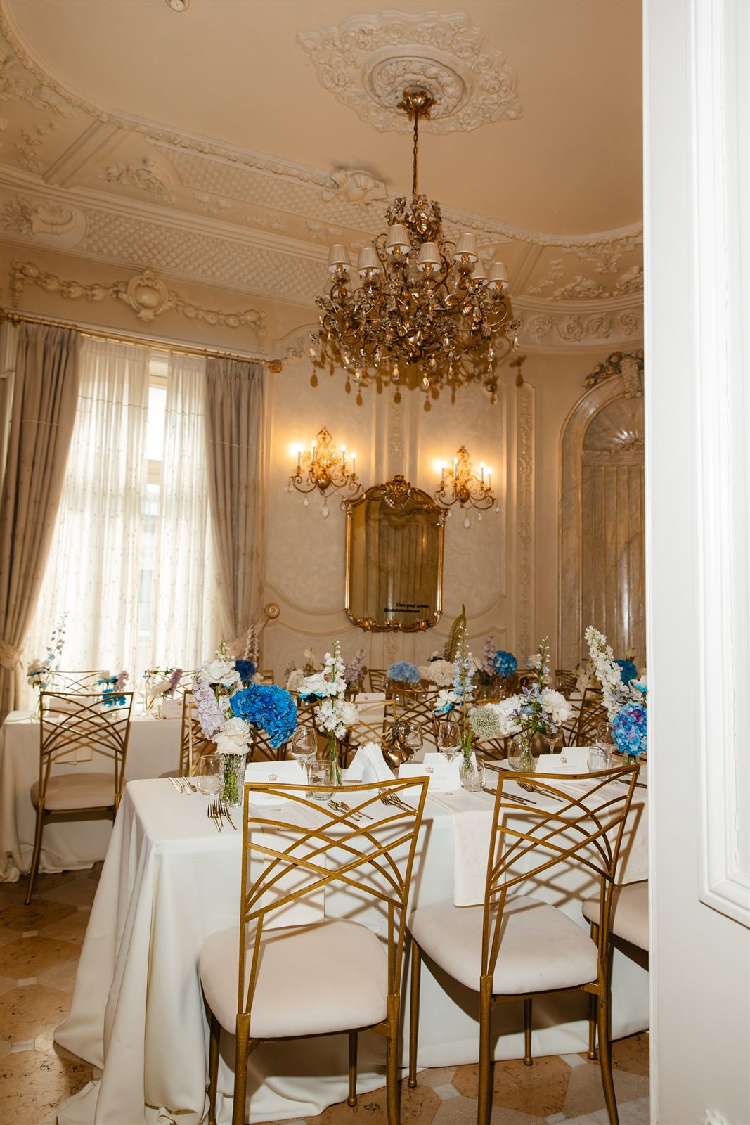 Salonul Florence amenajat pentru un botez tematic — Palatul Noblesse București