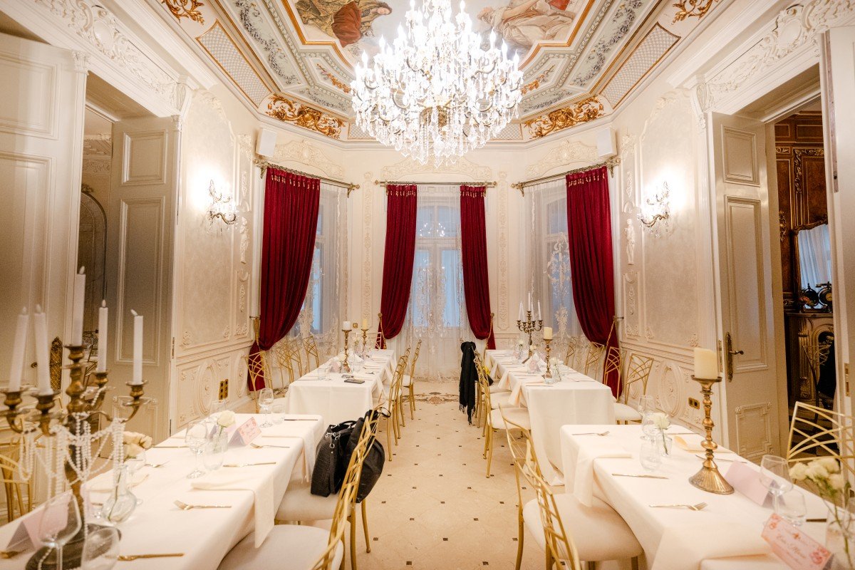 Botezul Eris Marie la Palatul Noblesse – o poveste delicată despre emoție, familie și eleganță