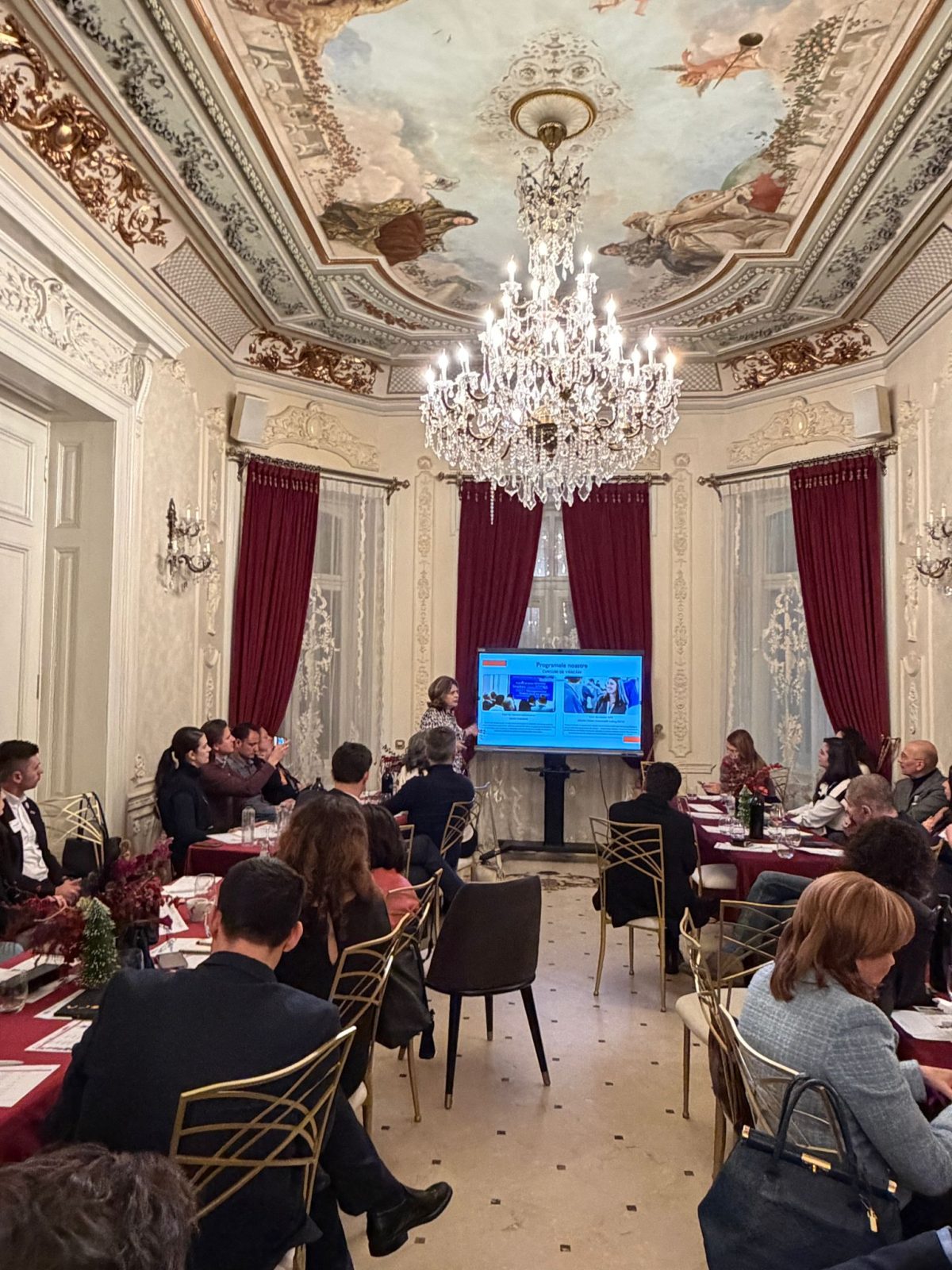 Networking corporate la Palatul Noblesse, monument 1881