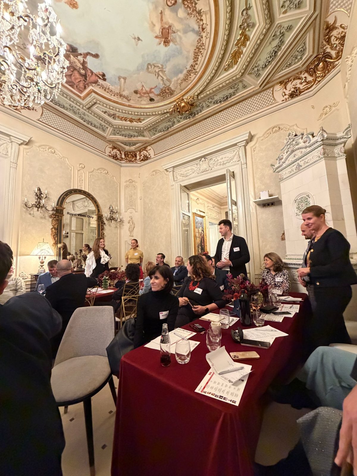 Antreprenori la un eveniment BNI, Palatul Noblesse centru București