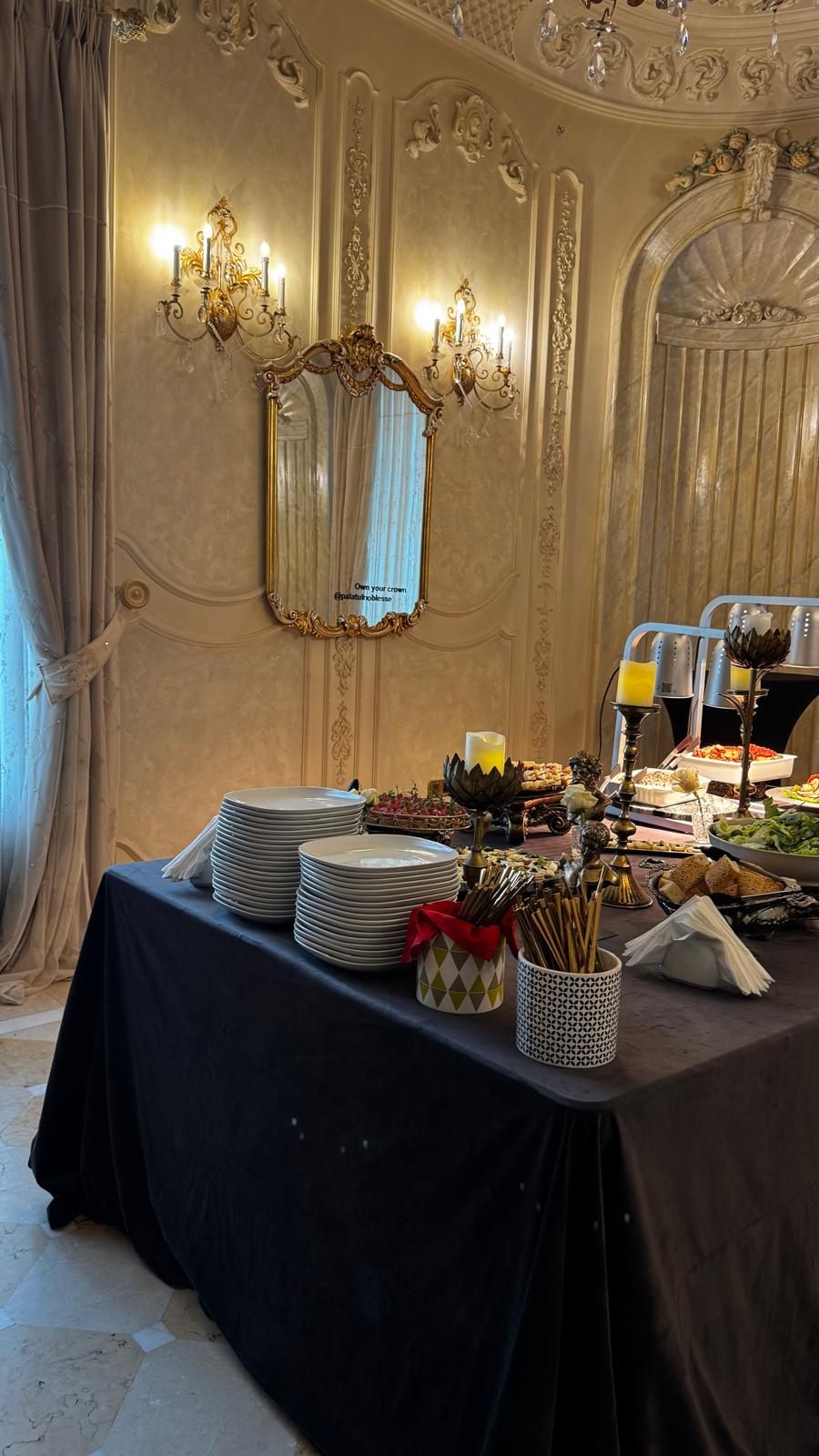 Aranjament bufet eveniment corporate palatul noblesse — Palatul Noblesse