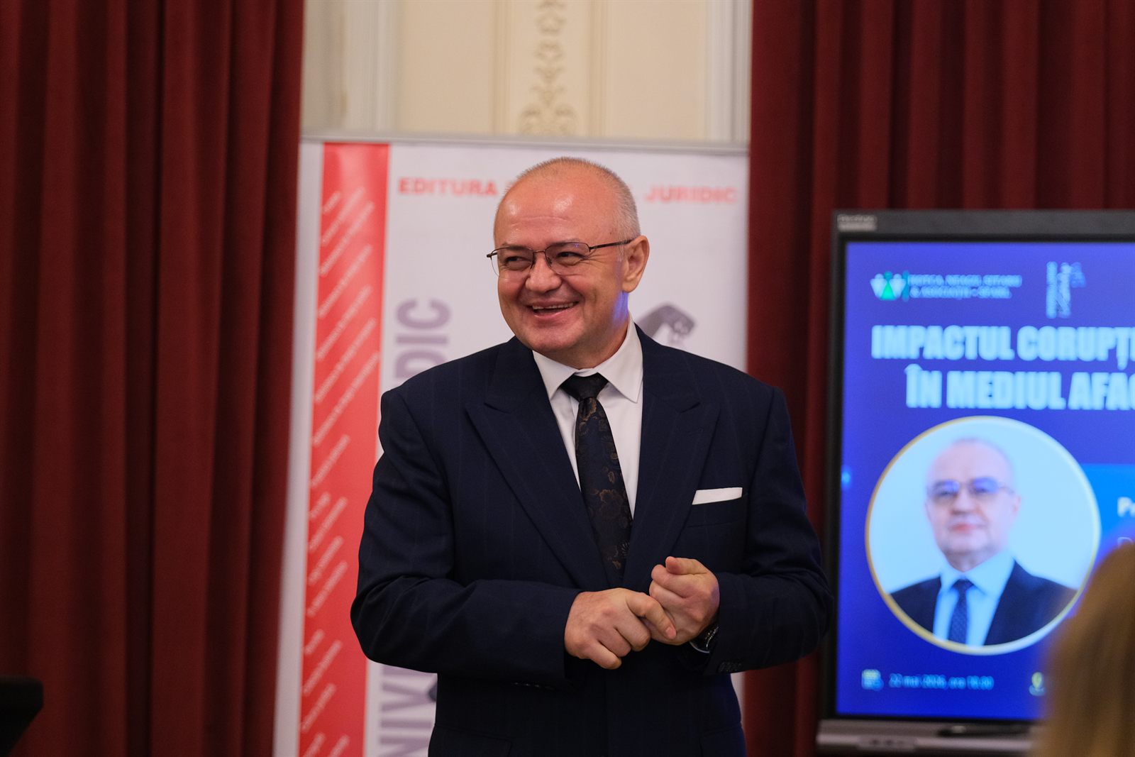 Moderator conferinta avocati palatul noblesse — Palatul Noblesse