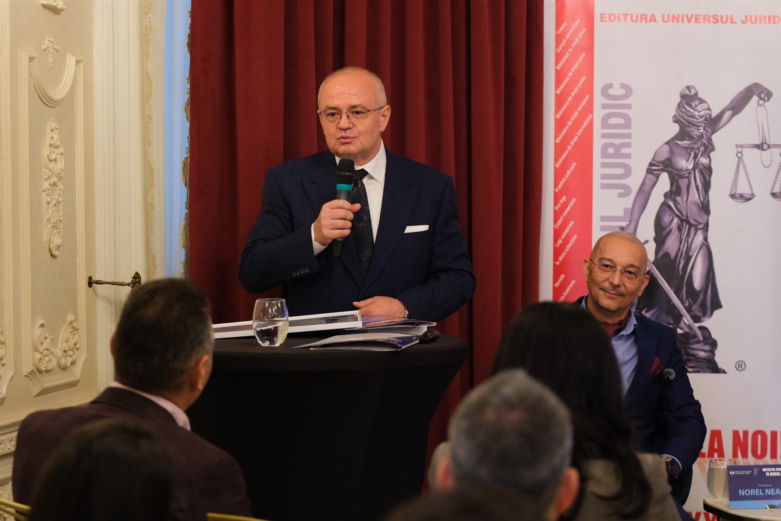 Participanti dezbatere juridica palatul noblesse — Palatul Noblesse