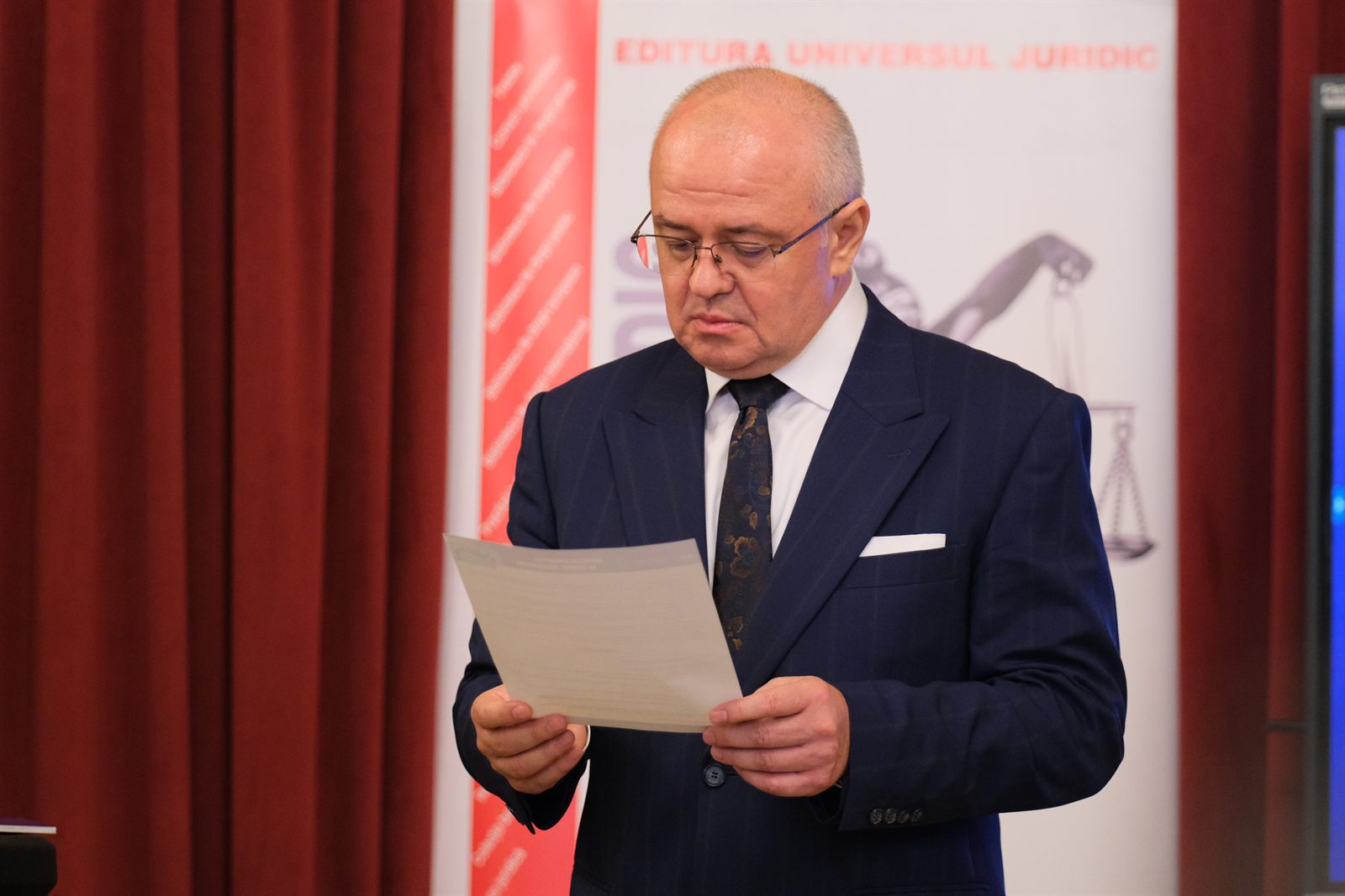 Prezentare conferinta drept afaceri palatul noblesse — Palatul Noblesse