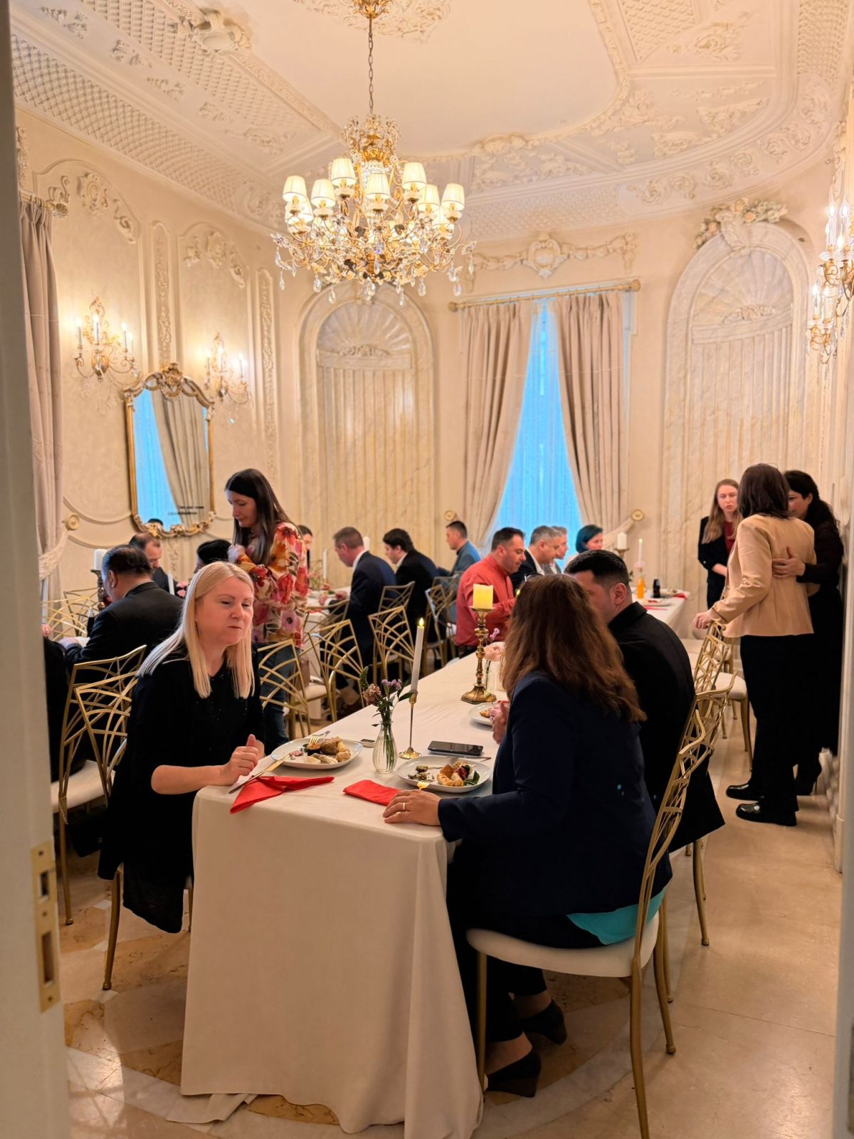 Participanți la conferința Distrigaz, Palatul Noblesse centru București
