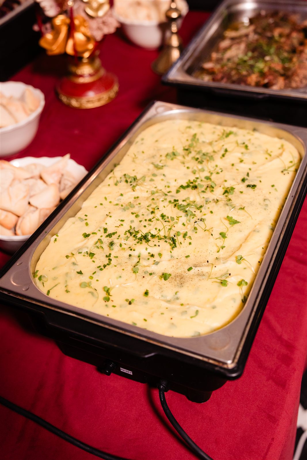 Preparat cald servit pe bufetul balului mascat