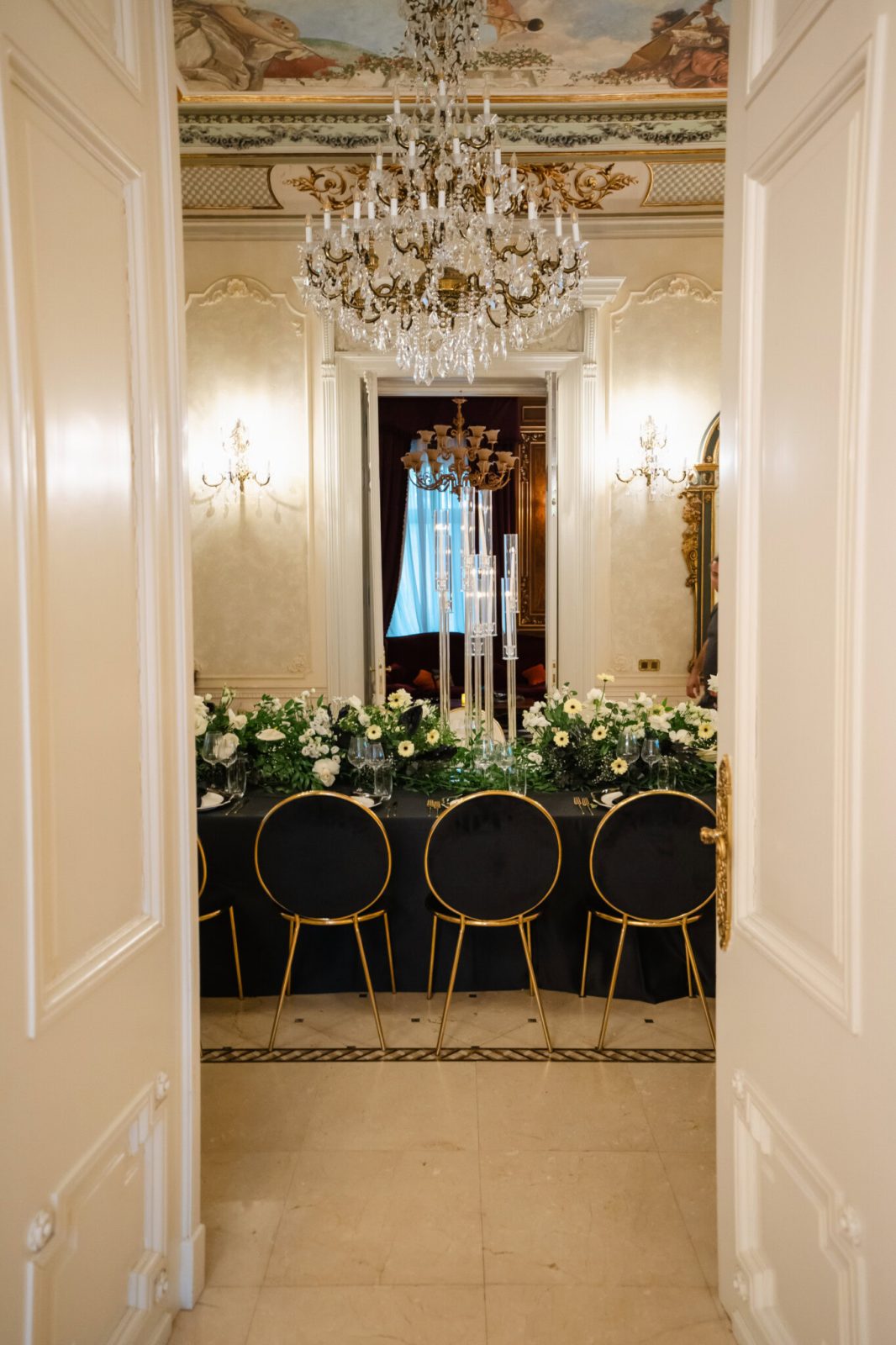 Cina Exclusivistă Corporate la Palatul Noblesse: Un Eveniment de Eleganță și Rafinament, 20 septembrie