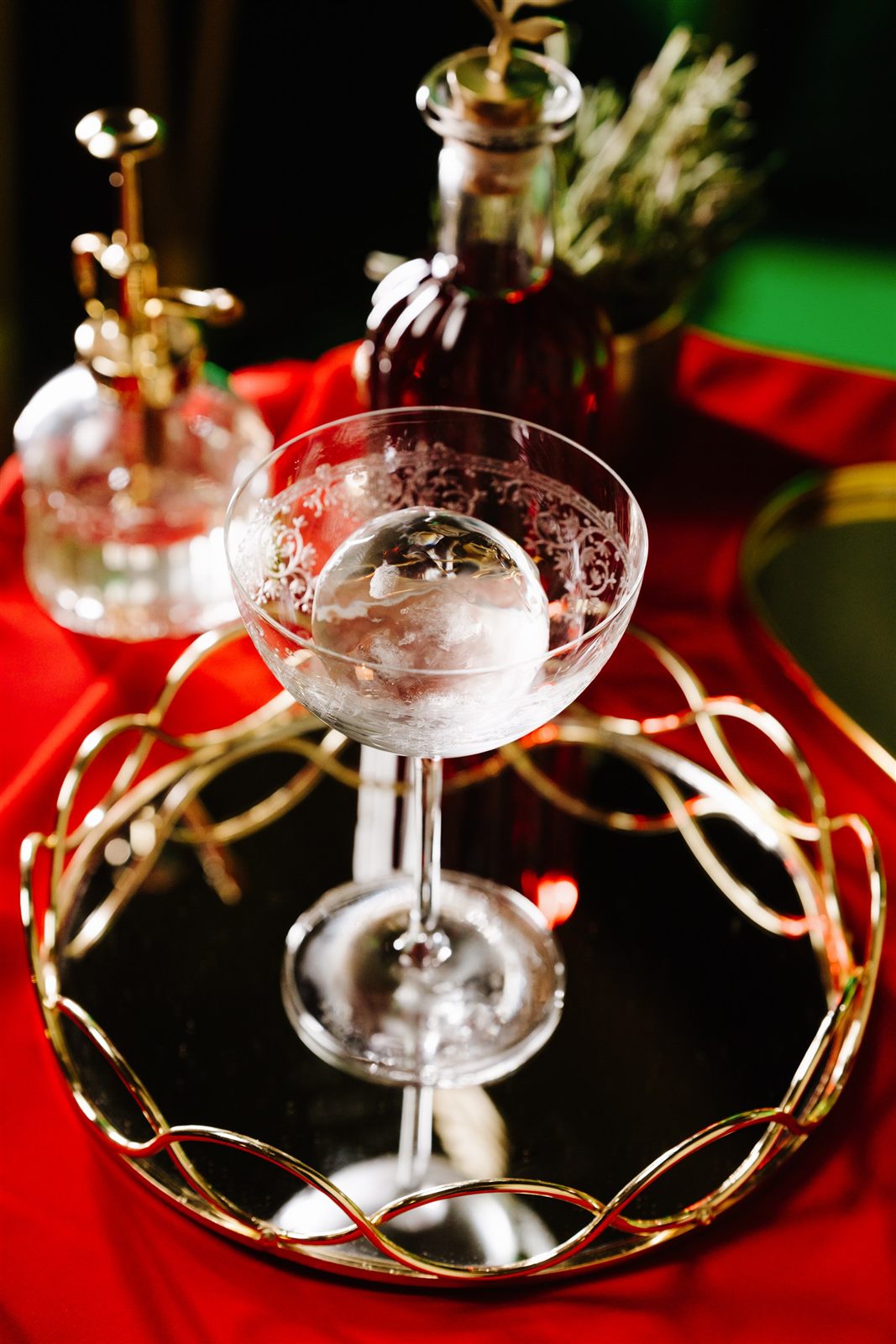 Cocktail signature roșu de sărbători la Palatul Noblesse