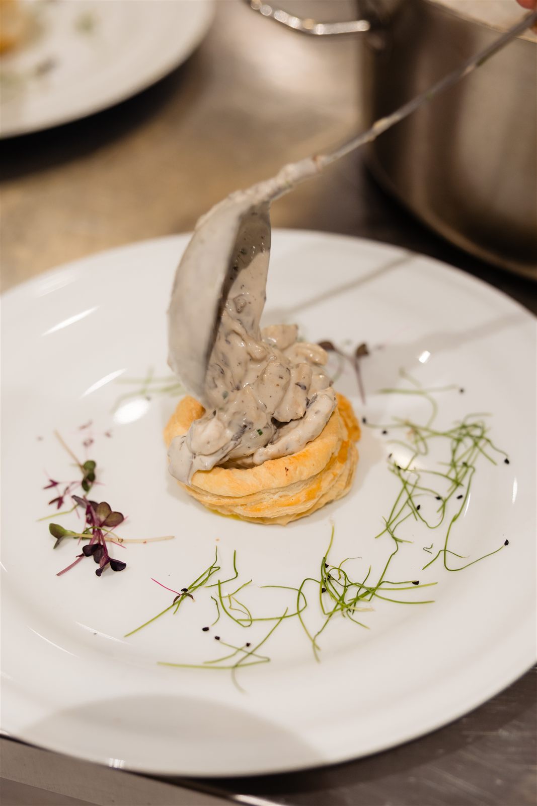 Antreu fine dining servit la cina de gală corporate