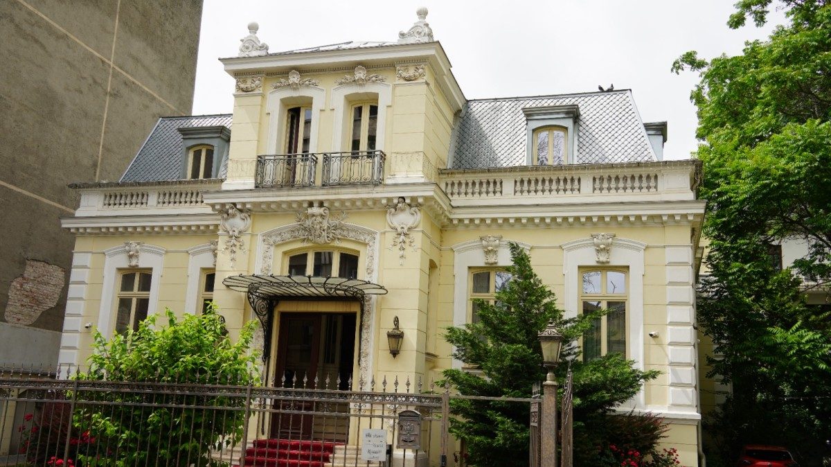 Lansare de carte la Palatul Noblesse – o seară dedicată ideilor care provoacă, inspiră și transformă