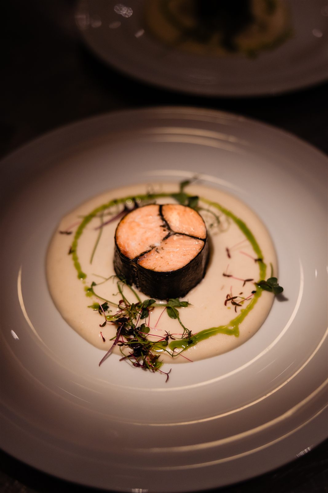 Antreu fine dining servit la masă, din bucătăria Palatului Noblesse