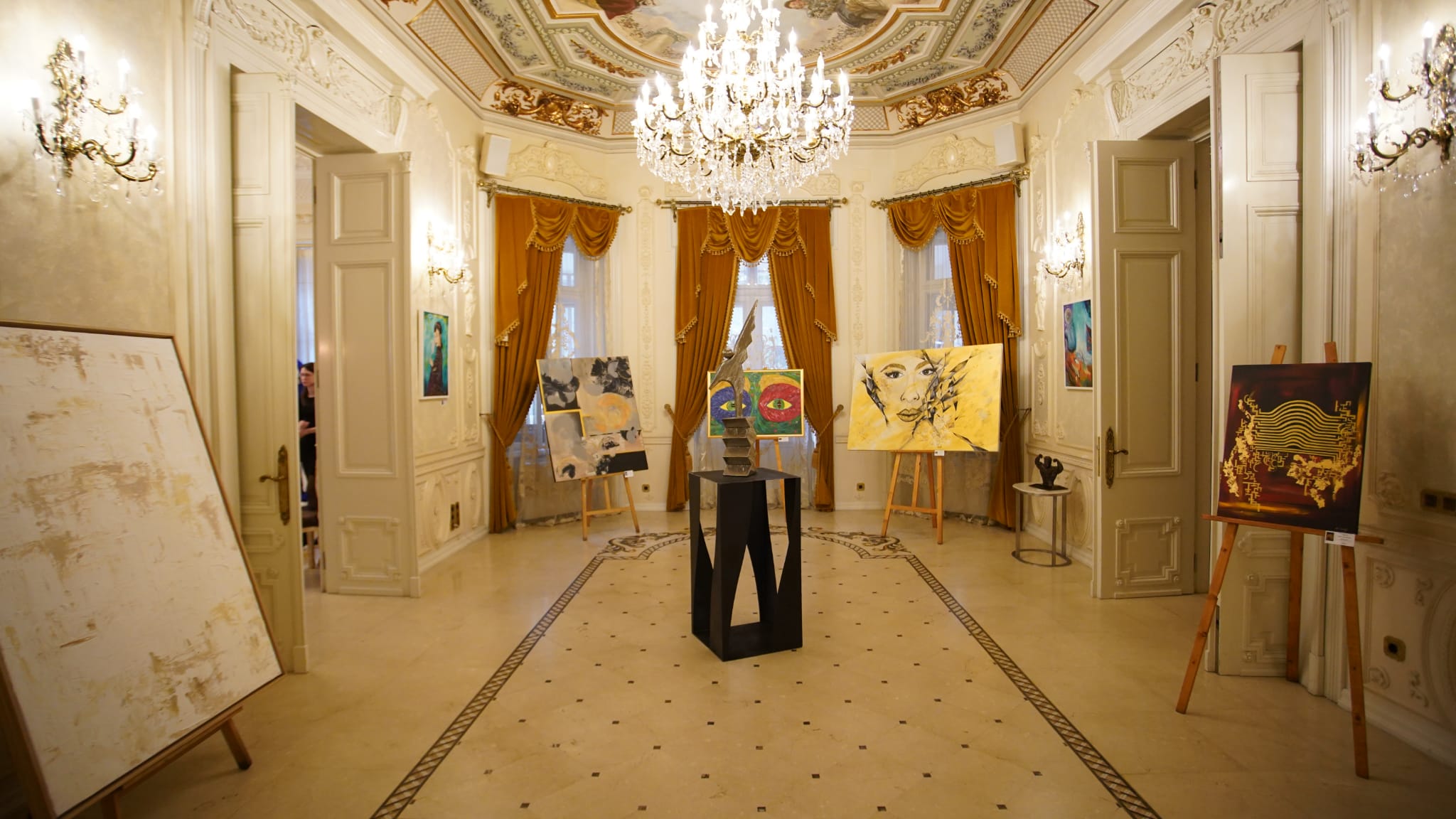 Fusion Arts Fair – New Beginnings – Expoziție de artă dedicată artiștilor emergenți și pasionaților de artă, mai 2023