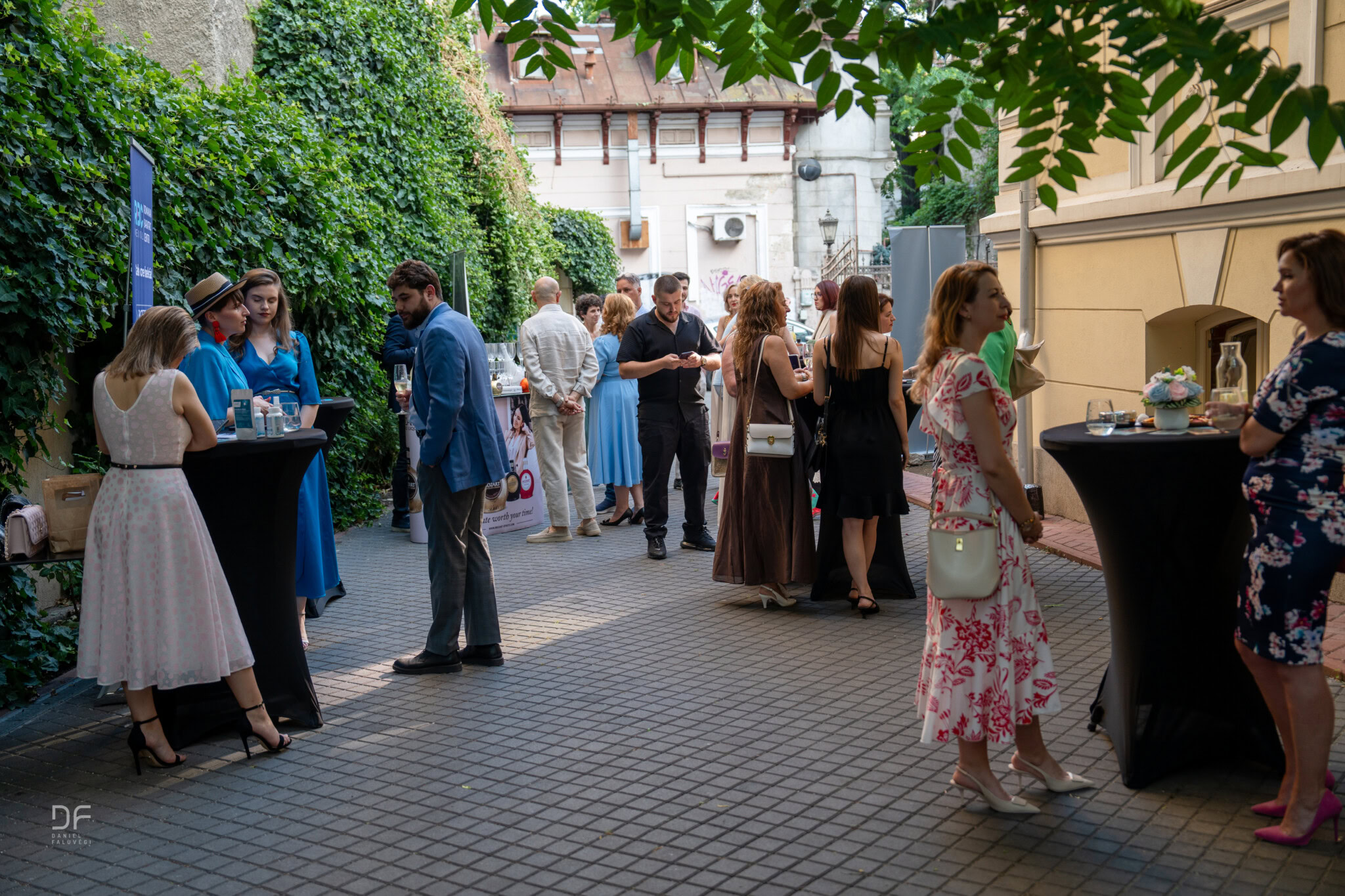 Garden Party eveniment de networking Summer Party Extravaganza organizat de Dynamic Business Connection în parteneriat cu Palatul Noblesse, iunie 2024