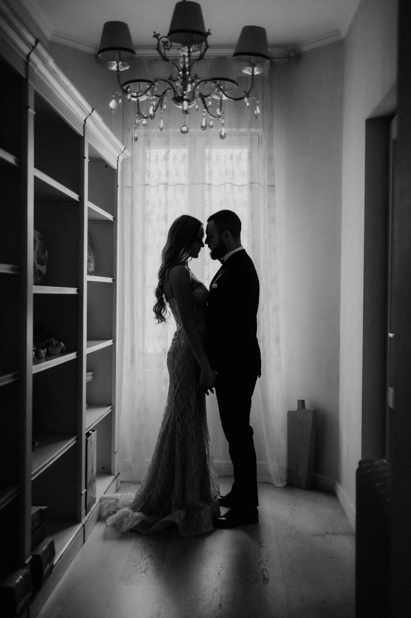 Ședință foto pregătirea mirilor Alnesa și Marius la Palatul Noblesse – eleganță regală