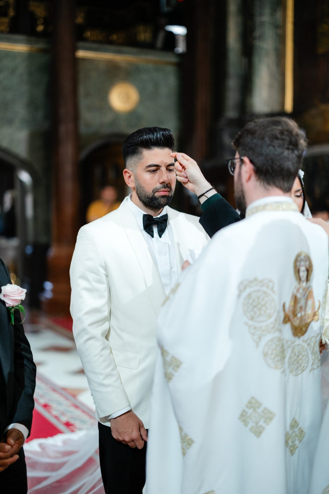 Portret de cuplu — miri la Palatul Noblesse sedință foto nuntă
