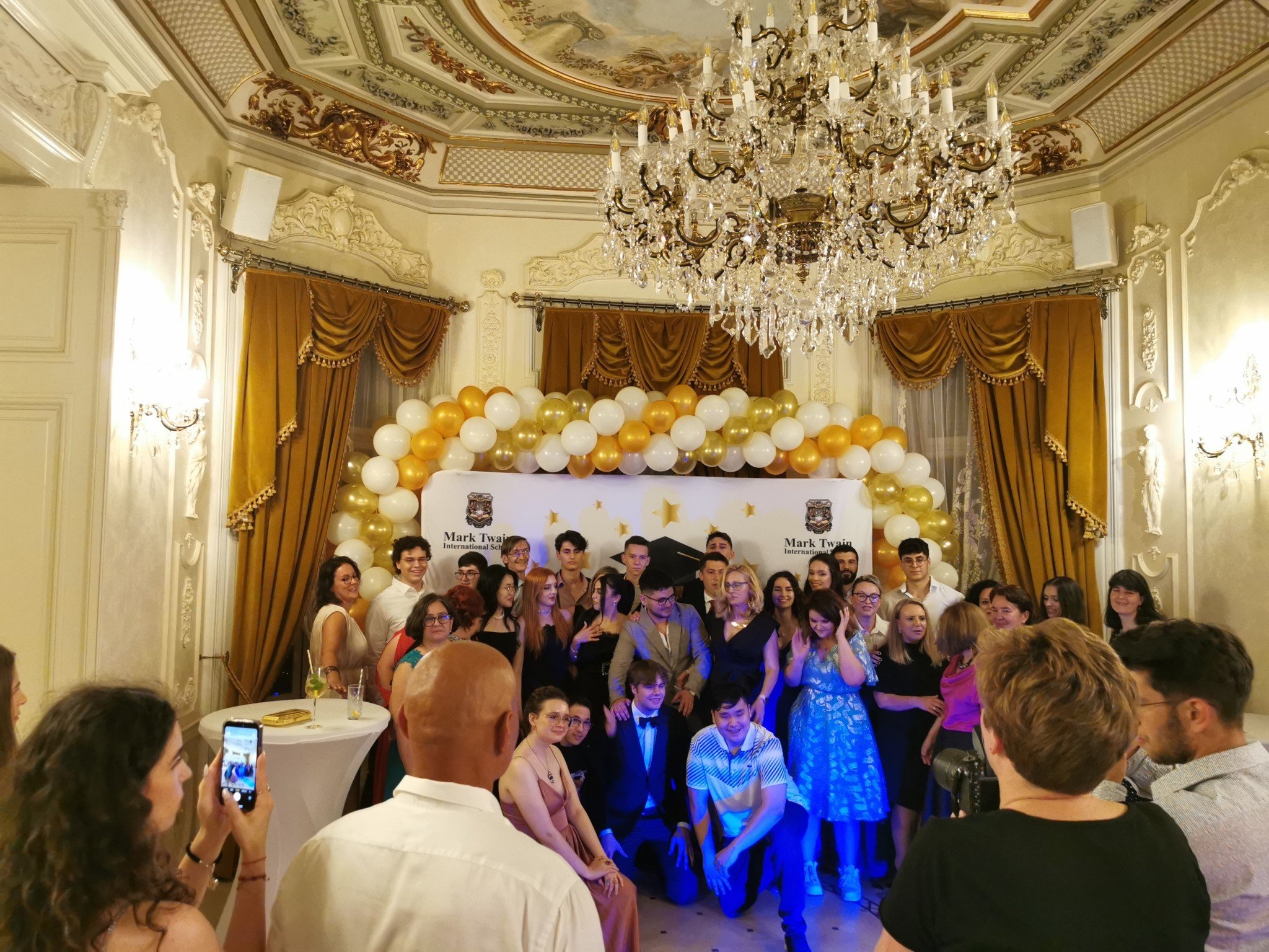 Petrecerea de Banchet la Palatul Noblesse: O Amintire de Neuitat pentru Absolvenți, iunie 2023