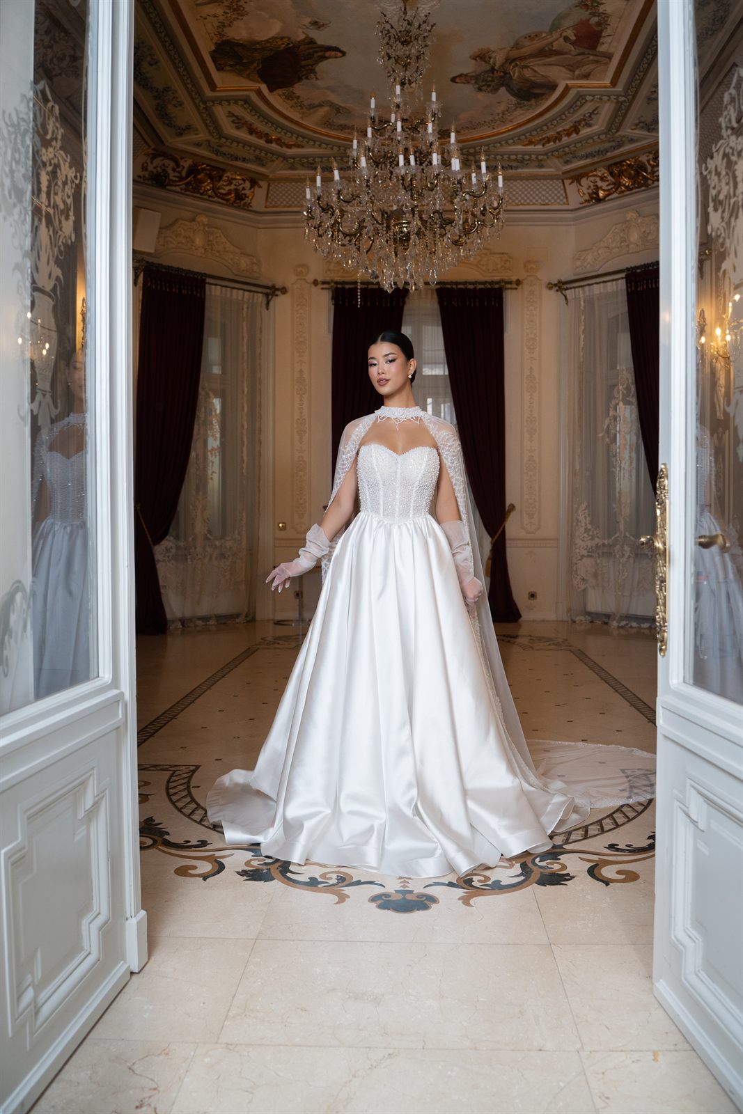 Rochie de mireasă Aura Radu — ședință foto editorială la Palatul Noblesse, București (cadru 34)