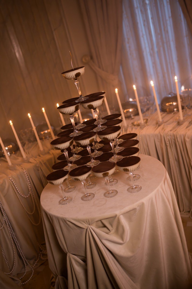 Tematică de nuntă Dramatic Candlelight la Palatul Noblesse – eleganță cinematică în lumina a sute de lumânări - Palatul Noblesse