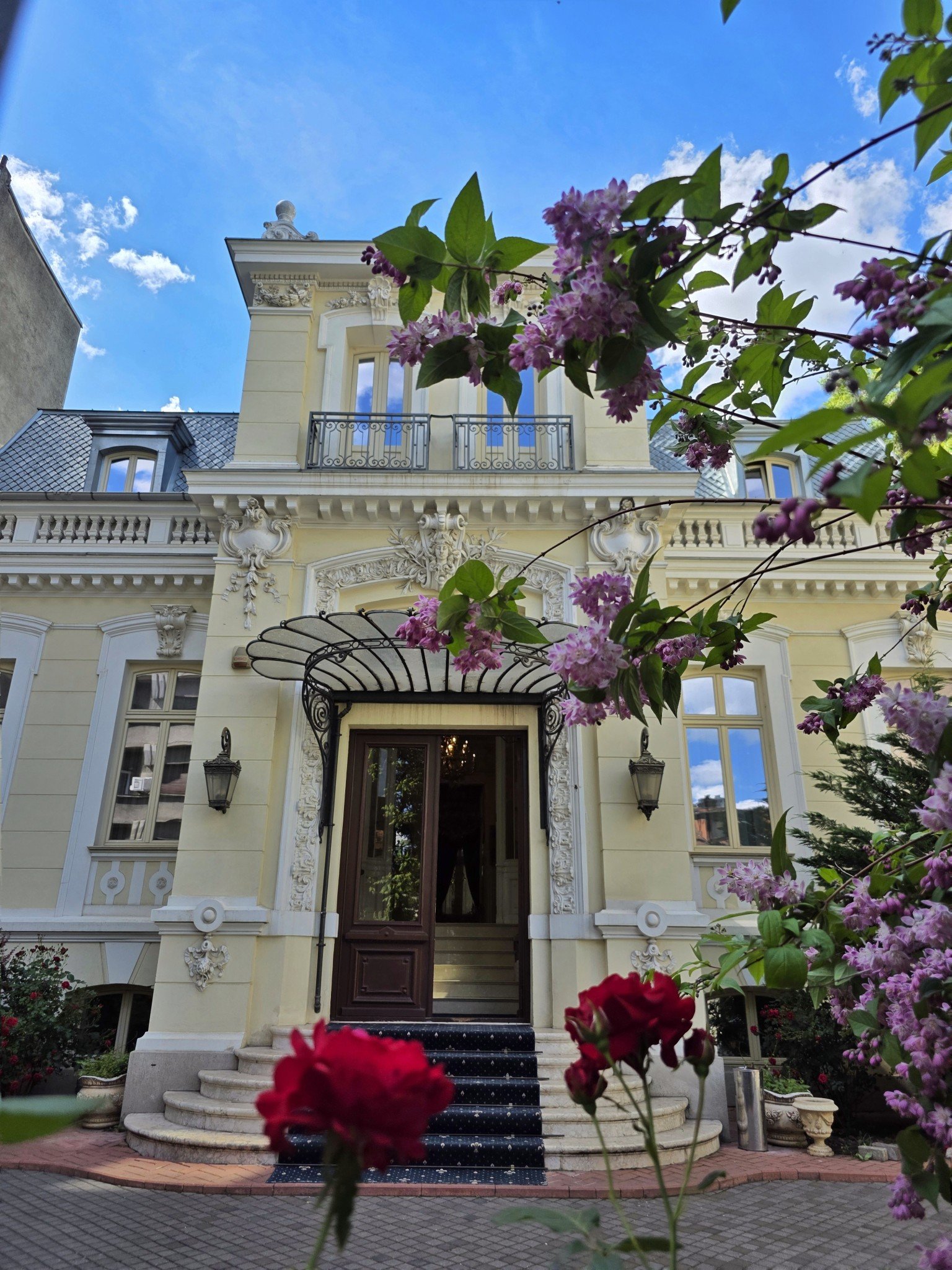 Ședința foto fashion la Palatul Noblesse – când estetica devine experiență - Palatul Noblesse