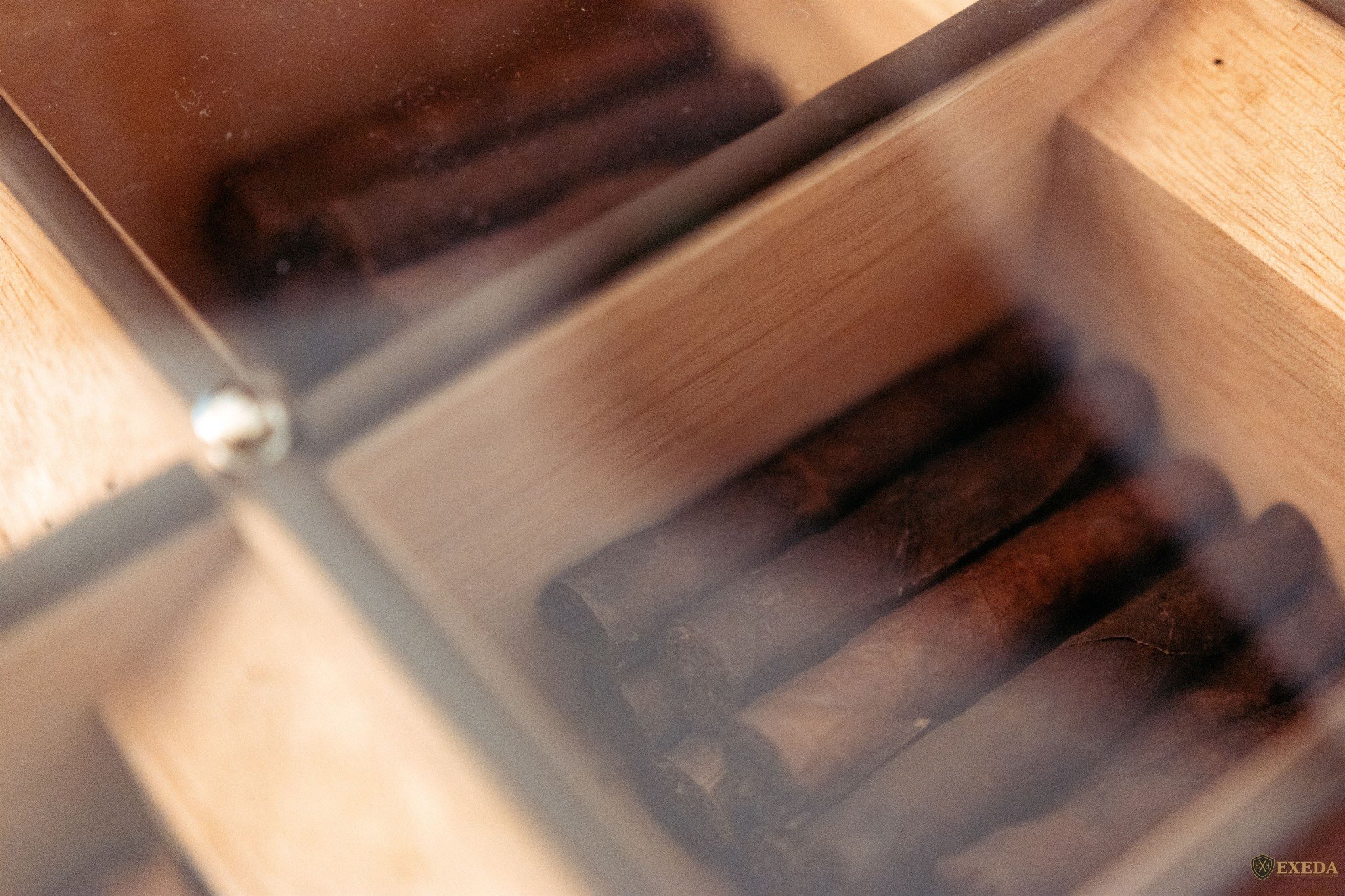Cigar Bar la Palatul Noblesse – Eleganța unui moment de răsfăț într-un cadru regal din 1881 - Palatul Noblesse