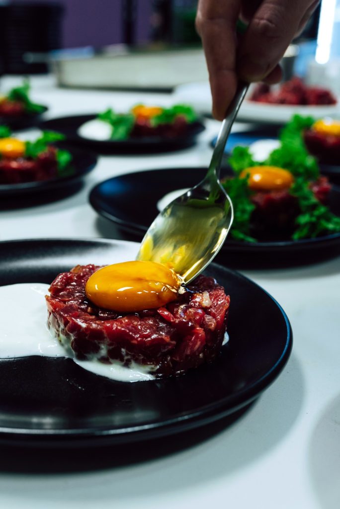 Experiența Private Chef la Palatul Noblesse – Gastronomie care transformă evenimentele în experiențe memorabile - Palatul Noblesse