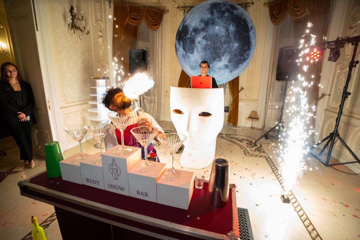 Show Bar la Palatul Noblesse – spectacolul care transformă un eveniment într-o experiență memorabilă - Palatul Noblesse