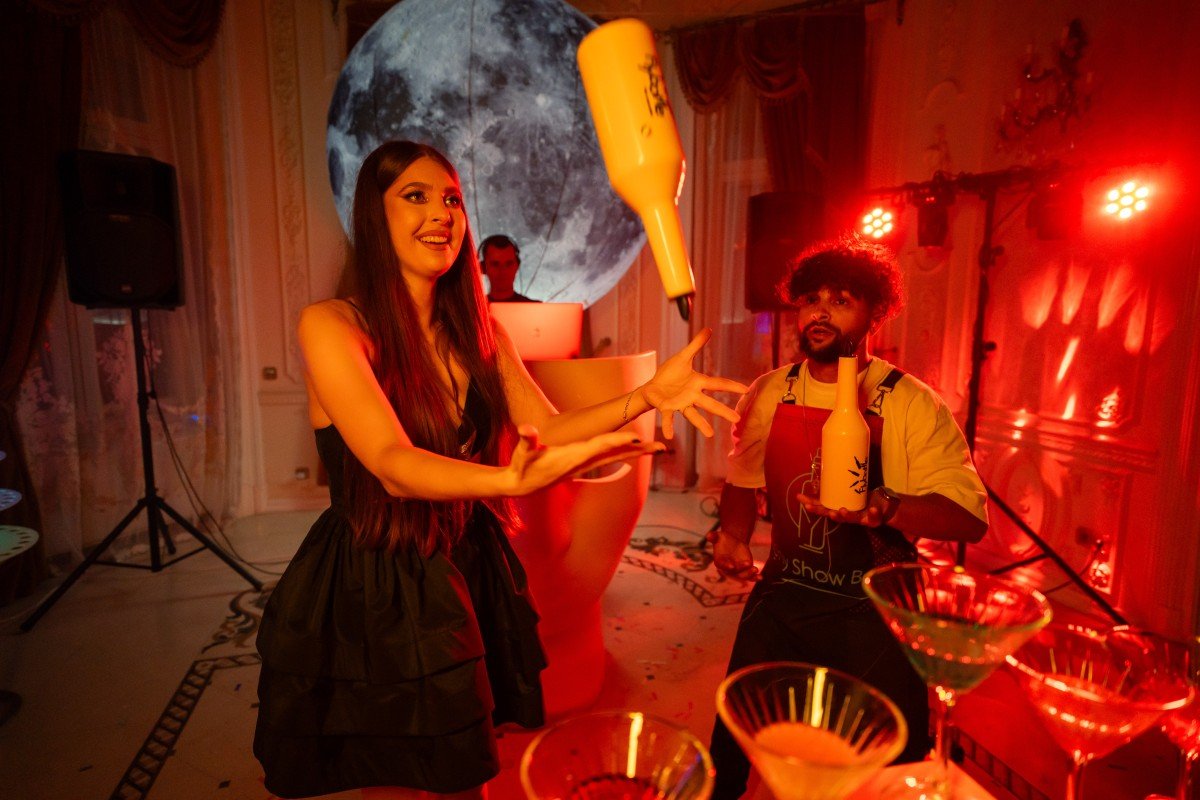 Show Bar la Palatul Noblesse – spectacolul care transformă un eveniment într-o experiență memorabilă - Palatul Noblesse