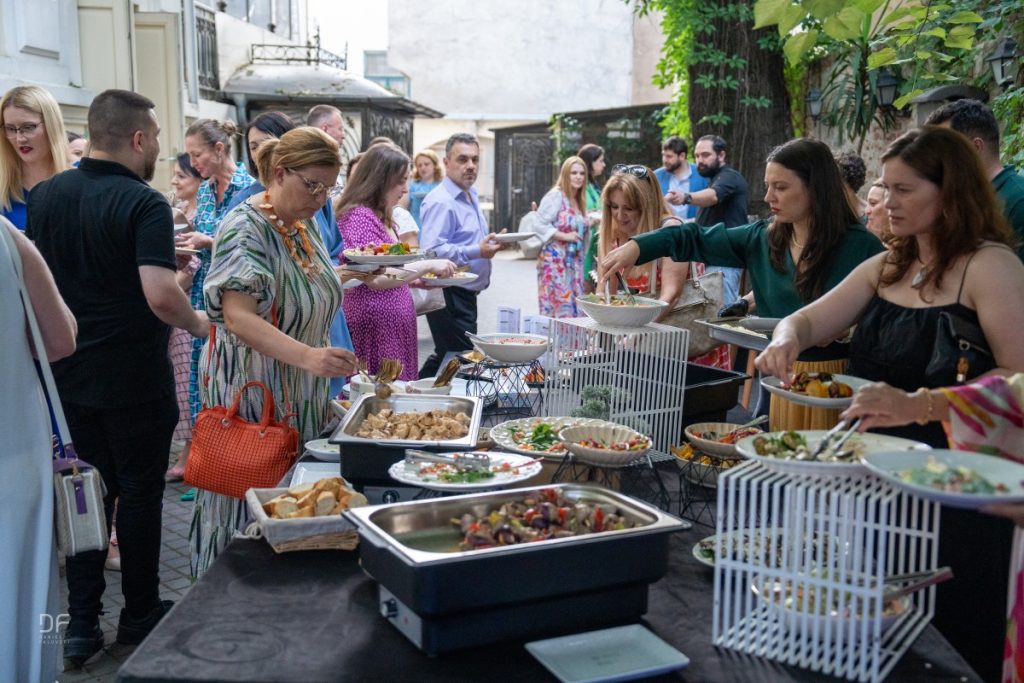 Garden BBQ Live la Palatul Noblesse – experiența care aduce gust, energie și socializare într-un cadru boem - Palatul Noblesse