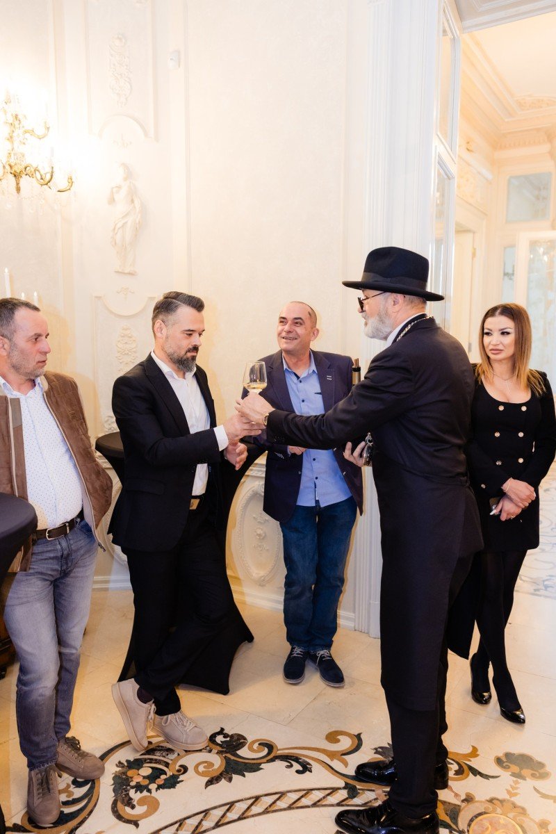 Somelier la Palatul Noblesse – arta vinului care transformă evenimentele în experiențe rafinate - Palatul Noblesse