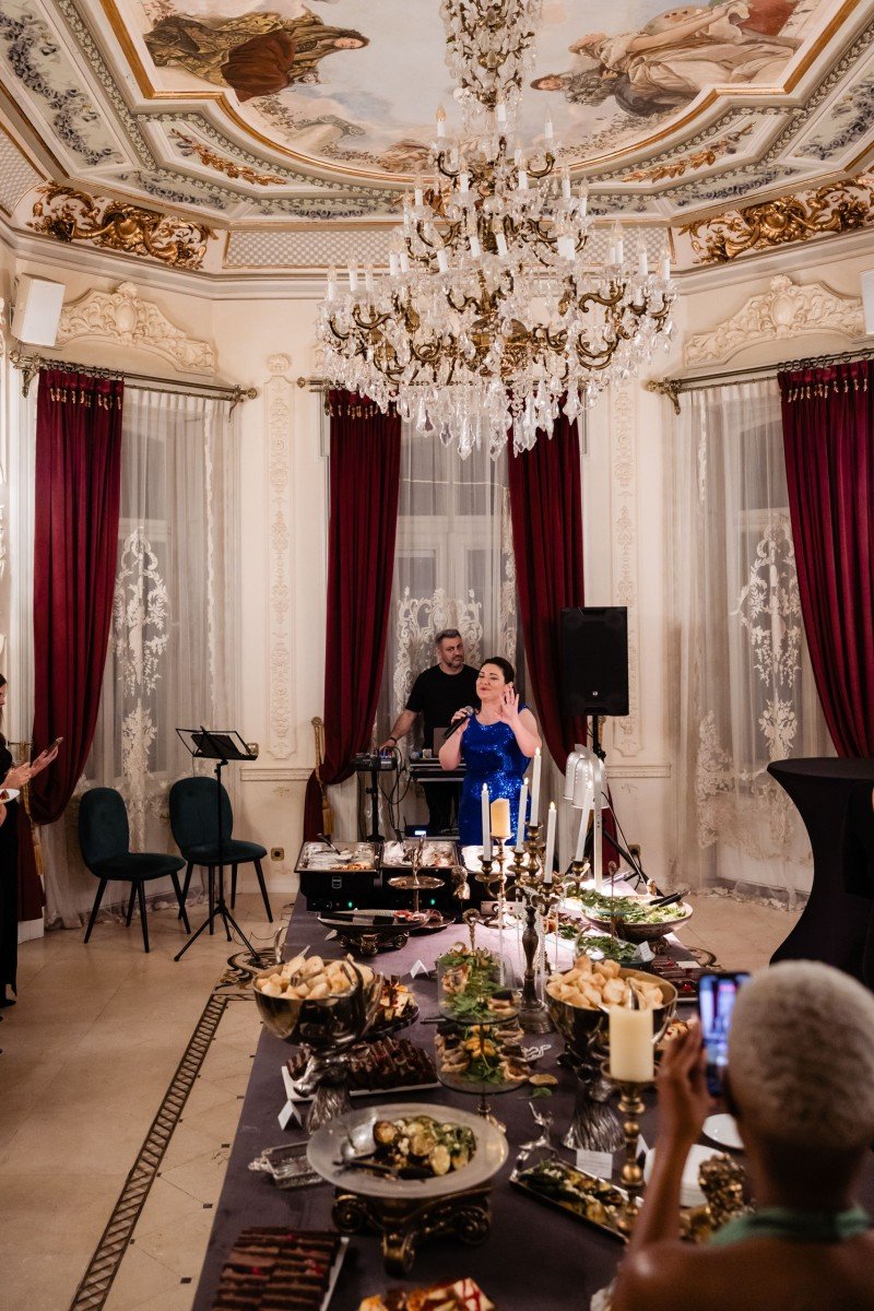 Moment live de muzică clasică – o experiență care transformă atmosfera evenimentului - Palatul Noblesse