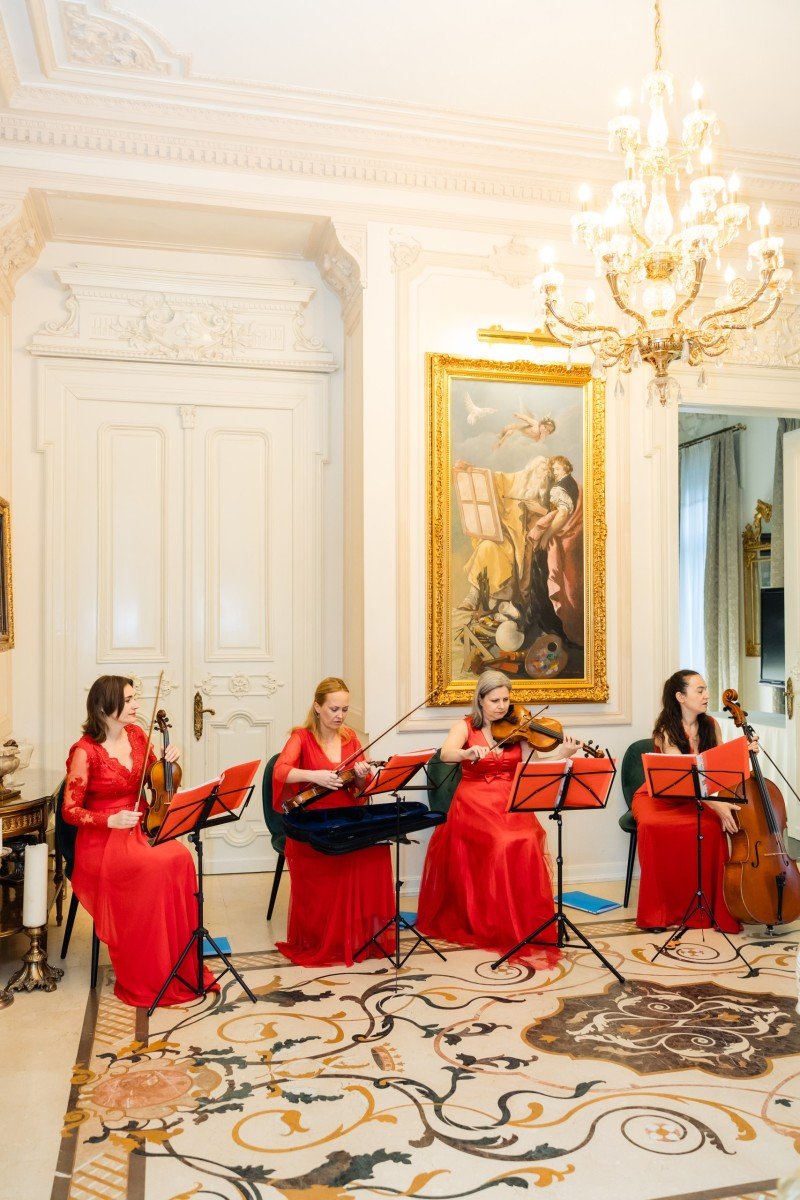 Cvartet live la Palatul Noblesse: Armonia invizibilă care definește eleganța unui eveniment - Palatul Noblesse