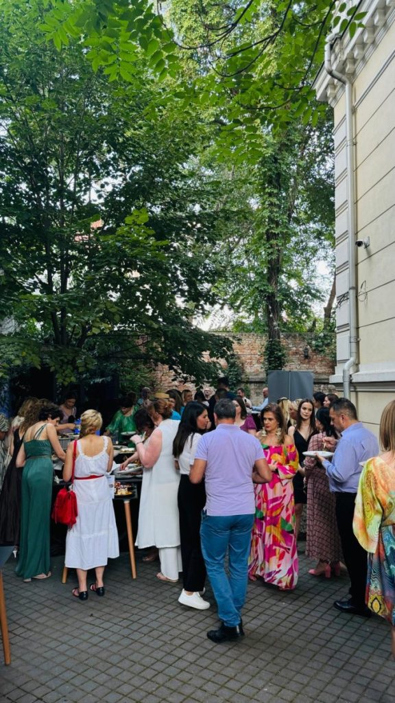 Garden BBQ Live la Palatul Noblesse – experiența care aduce gust, energie și socializare într-un cadru boem - Palatul Noblesse