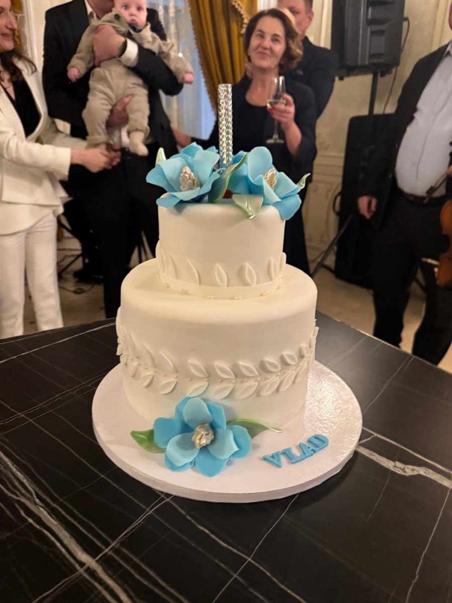 Tematică de botez „Up in the Sky” la Palatul Noblesse – o poveste delicată printre nori, stele și emoție - Palatul Noblesse