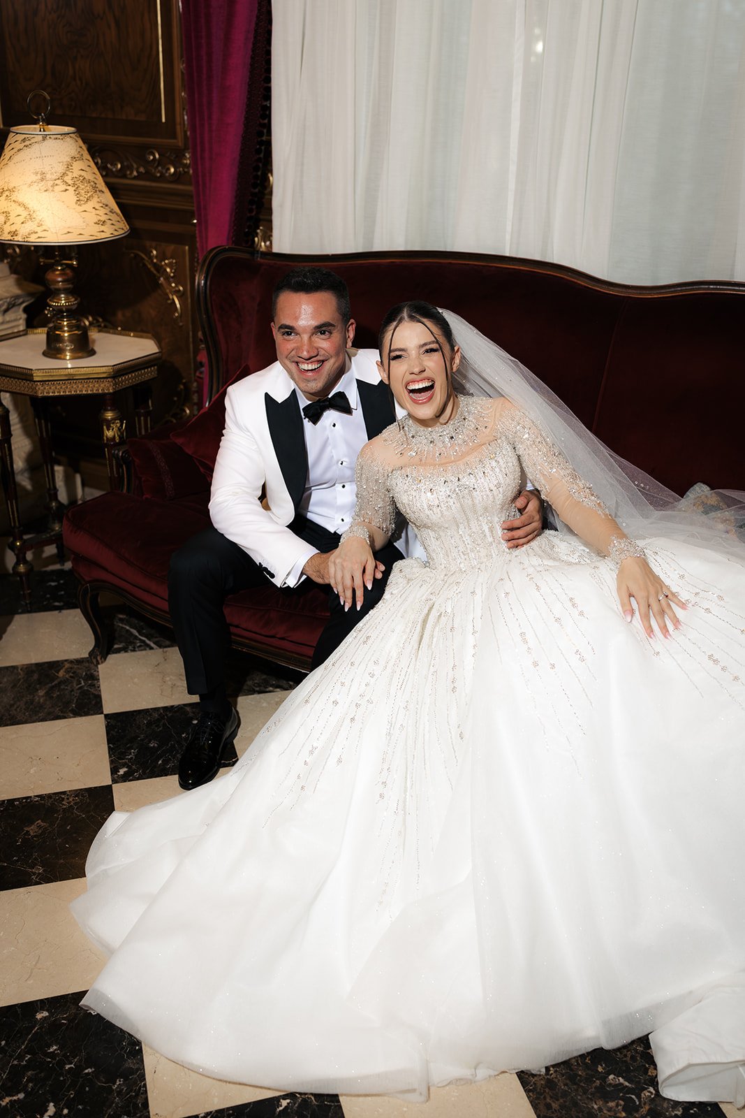 Ședința foto de nuntă la Palatul Noblesse – locul unde povestea voastră prinde formă - Palatul Noblesse