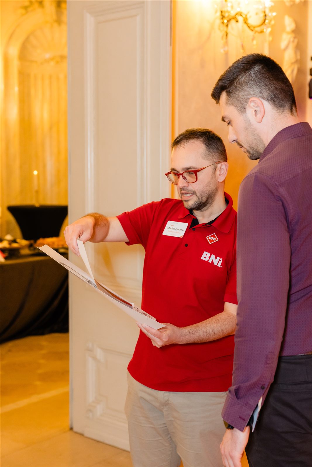 Invitat cu caricatura personalizată la un eveniment — Palatul Noblesse