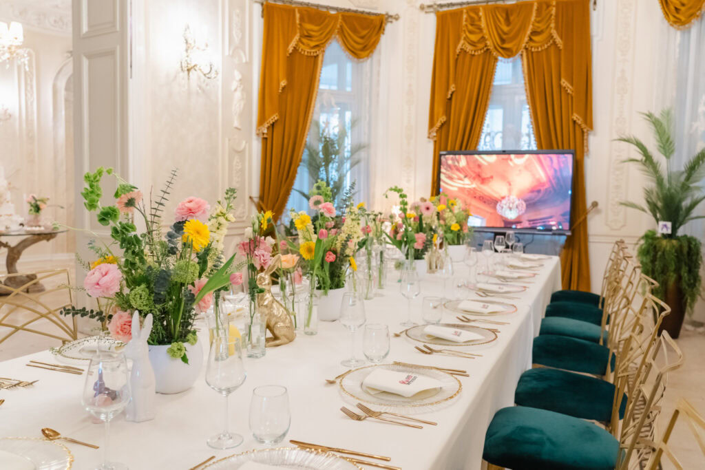 Art Lunch - The art of organizing exceptional events within the enchanting framework of Noblesse Palace - Palatul Noblesse