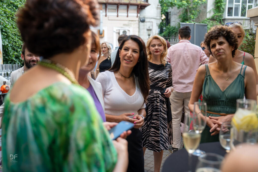 Garden Party eveniment de networking Summer Party Extravaganza organizat de Dynamic Business Connection în parteneriat cu Palatul Noblesse, iunie 2024 - Palatul Noblesse