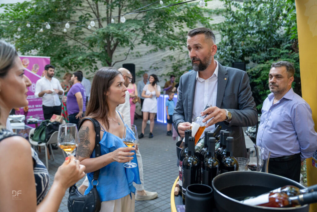 Garden Party eveniment de networking Summer Party Extravaganza organizat de Dynamic Business Connection în parteneriat cu Palatul Noblesse, iunie 2024 - Palatul Noblesse