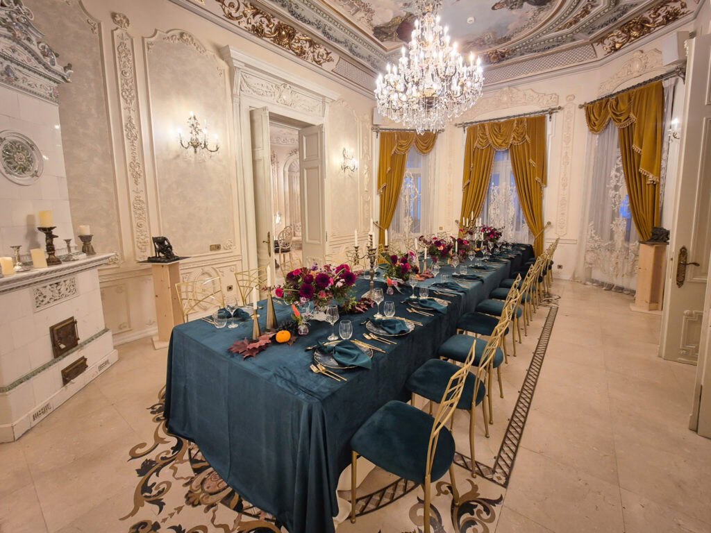 Cină privată luxury: Un eveniment exclusivist pentru Casa de Avocatură Filip & Company, 10 octombrie - Palatul Noblesse